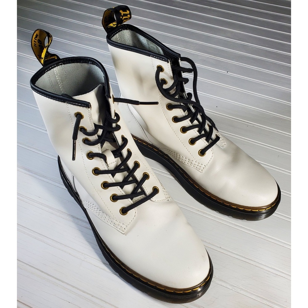 Dr. Martens Zavala Women's 8 White Leather 8-Eye Combat Boots Grunge Punk